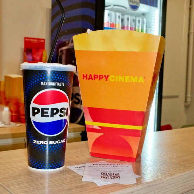 Nu trebuie să fie cumpărături.Un film la @happycinema.ro. O cafea la @cafebarbera_romania. Două magazine participante, două bonuri.Minimum 200 de lei împreună, fiecare de cel puțin 50. Le înscrii online, primești 3 bile de baie NALA și intri automat la cele 222 de premii.E ultimul weekend. Duminică se închid înscrierile.Link în bio.Min. 200 lei pe 2 bonuri, fiecare de min. 50 lei, din 2 magazine participante. 222 premii și recompense NALA în limita stocului. Regulament pe colosseummall.ro.#NeVedemAici #MallTogetherNow #ColosseumMall #ShopandWin